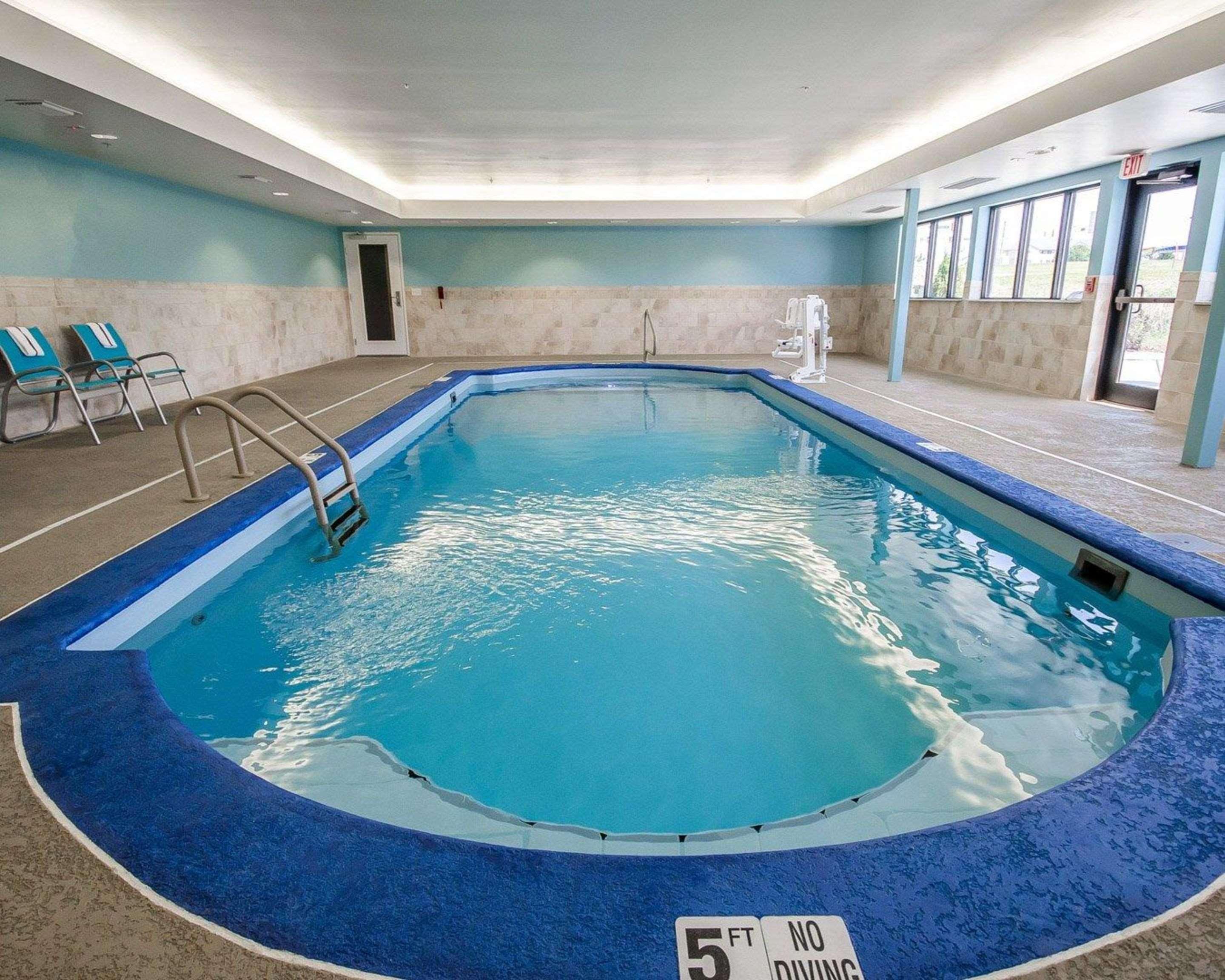Comfort Inn Ferdinand Экстерьер фото