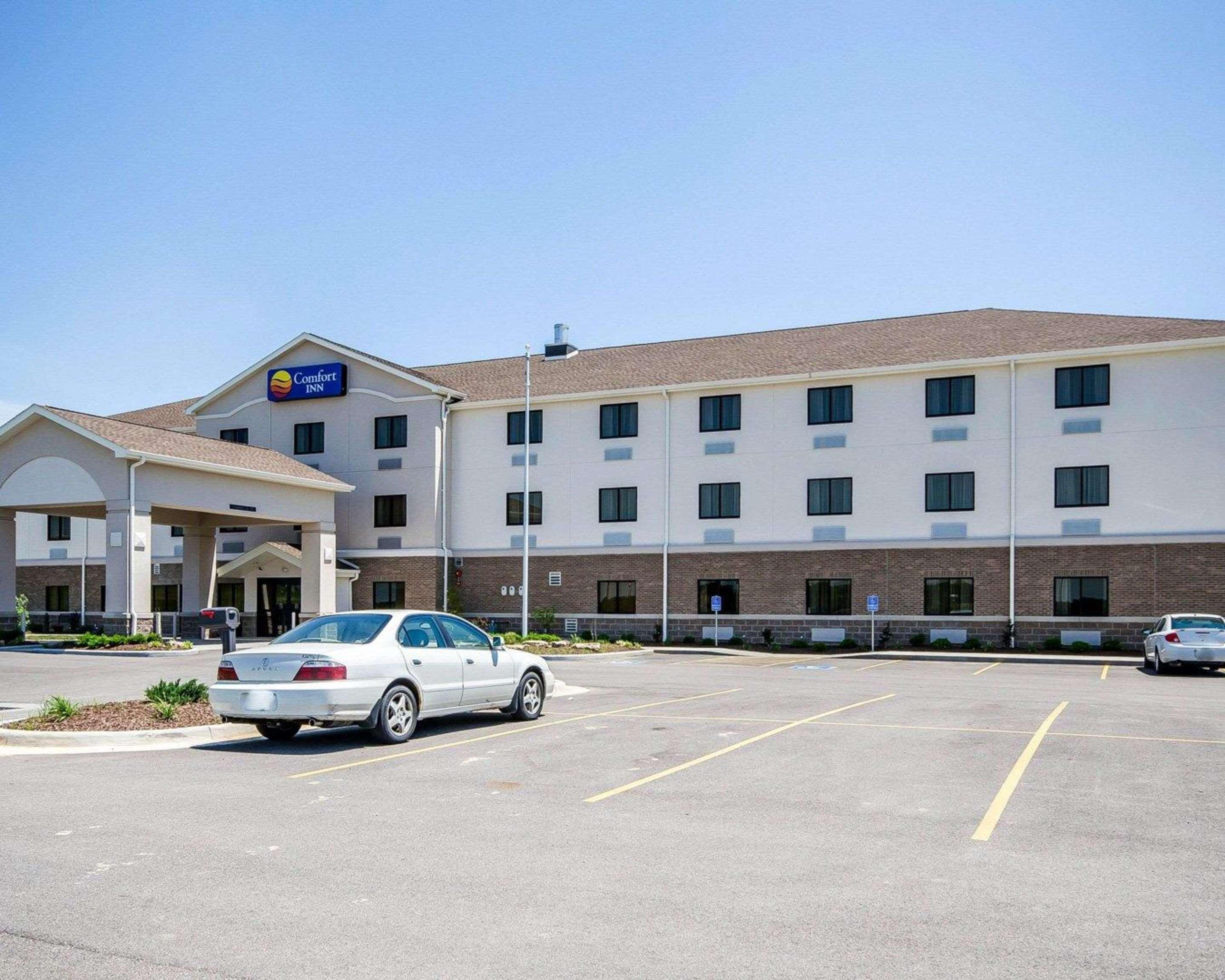 Comfort Inn Ferdinand Экстерьер фото