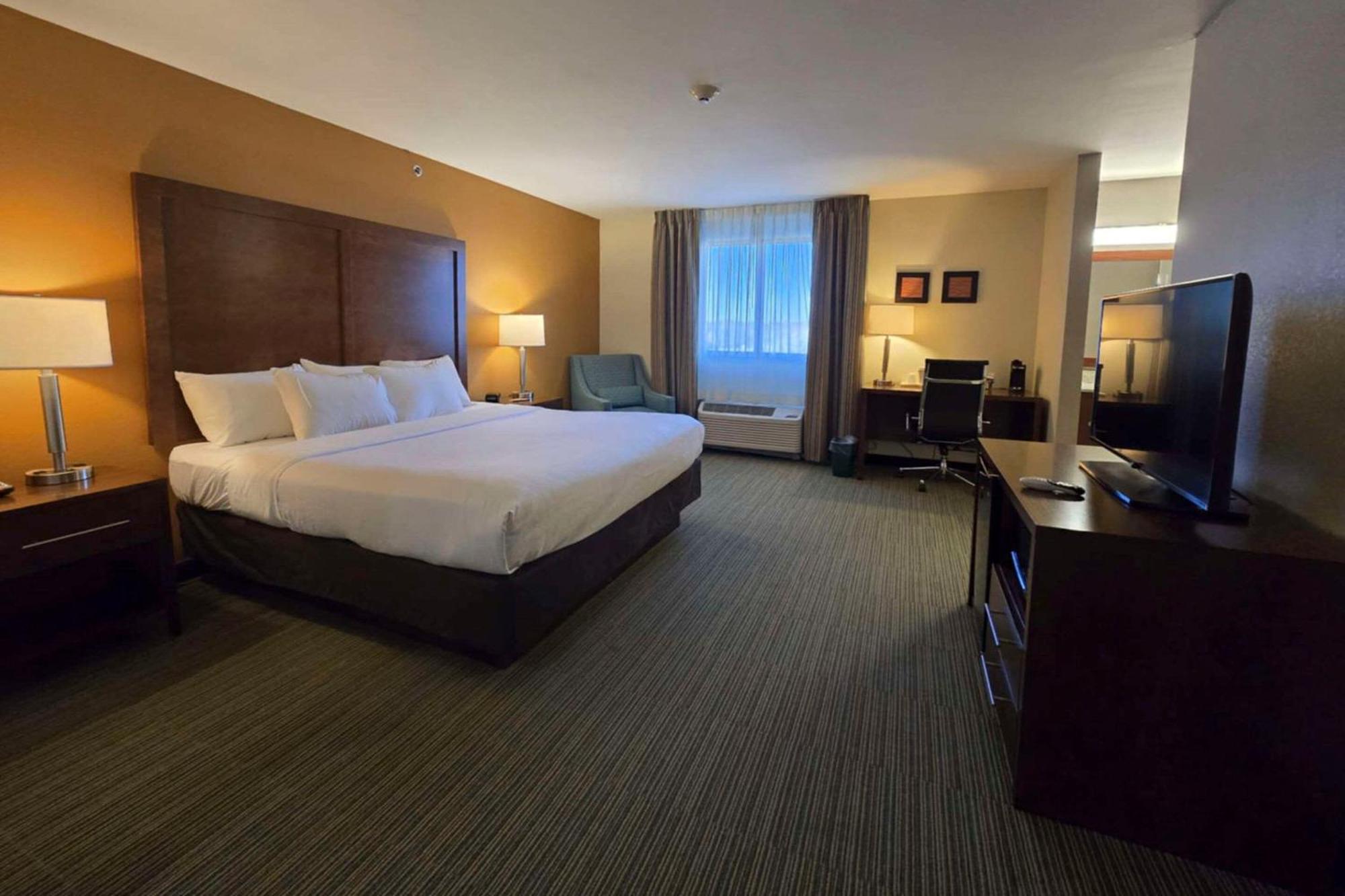 Comfort Inn Ferdinand Экстерьер фото